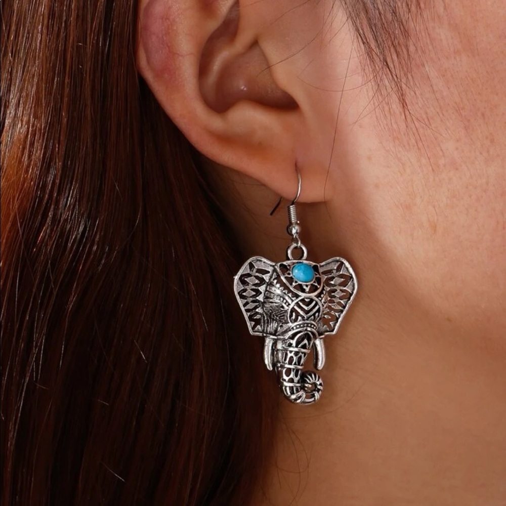 🎉 New Silver Elephant Statement Earrings